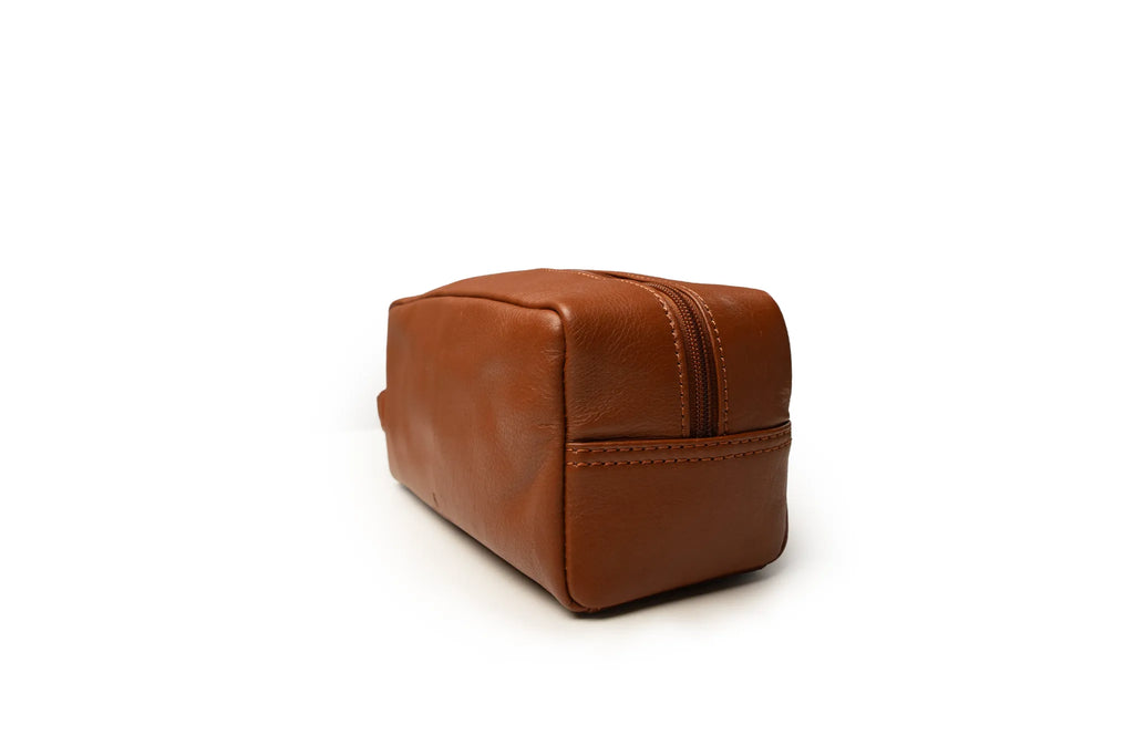 Classic Toiletry Bag - Cognac, Large