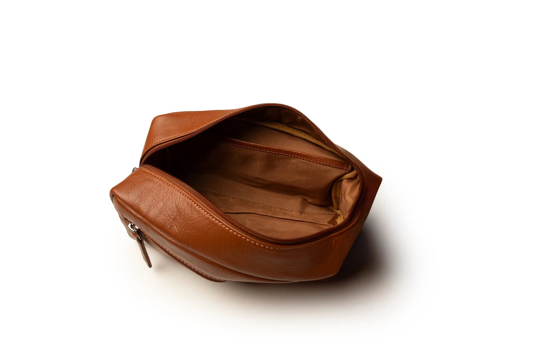 Classic Toiletry Bag - Cognac, Large
